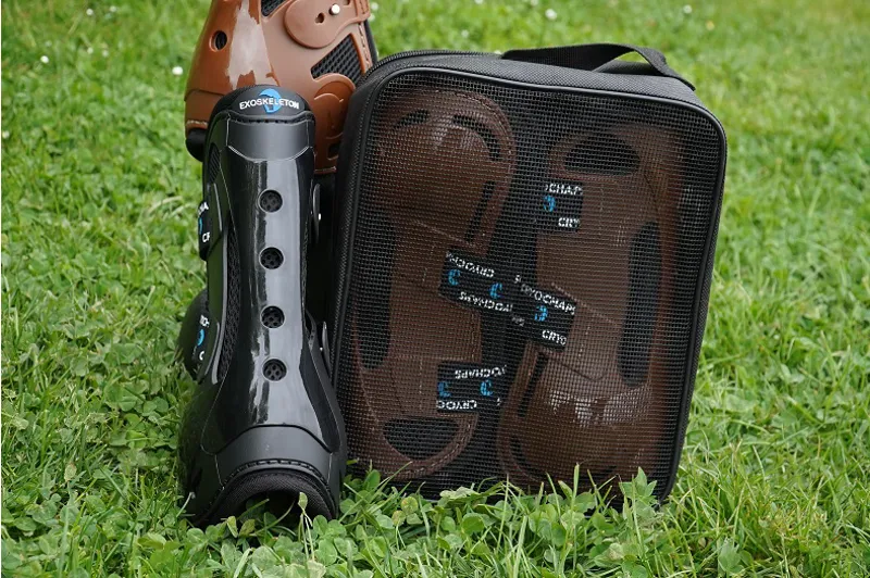 Cryochaps Exoskeleton Tendon Boots in Black-1